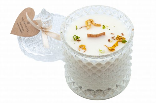 Świeca sojowa drzewo sandałowe wanilia cedr