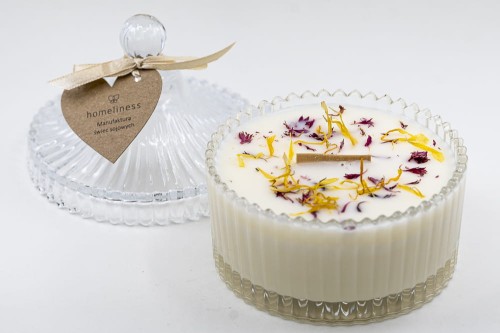 Świeca sojowa drzewo sandałowe piżmo paczula